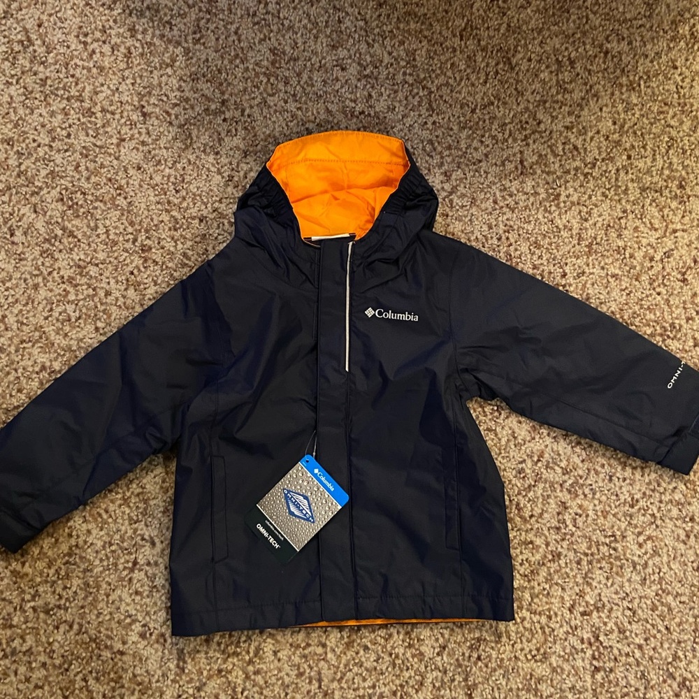 2T 🌧rain and water ☔️💦resistant jacket . New